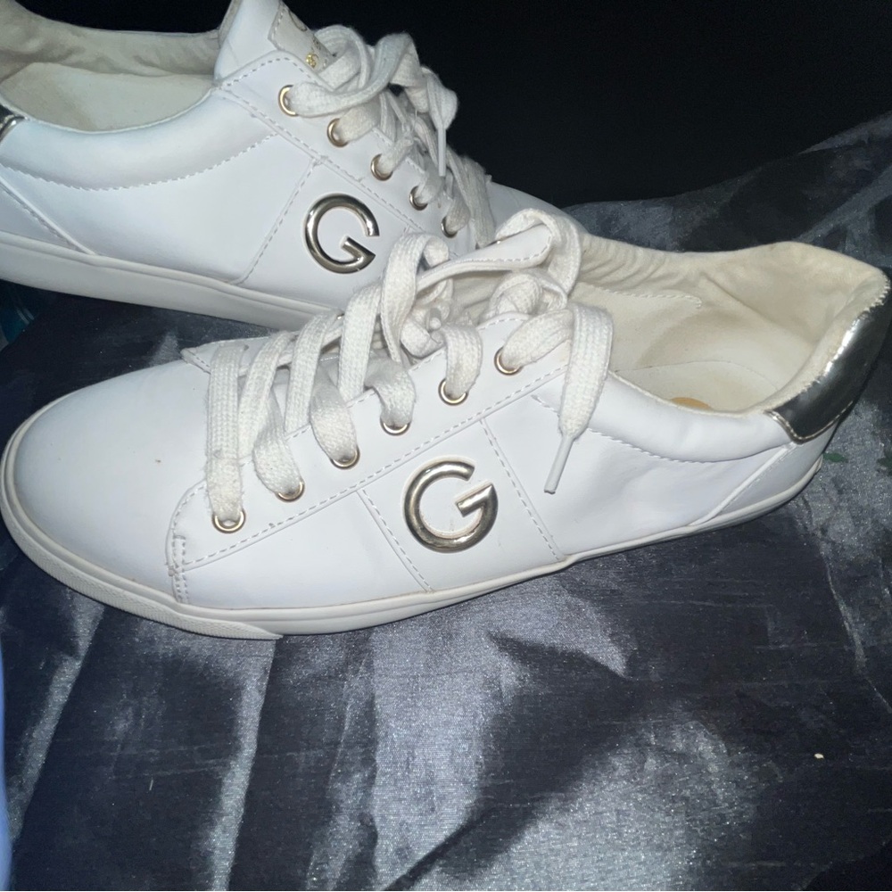 Women's White & Silver Sneakers